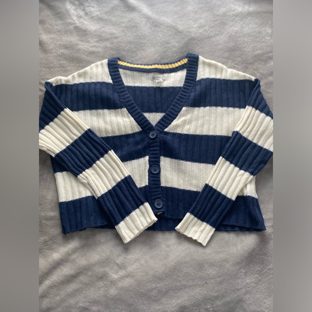 American Eagle Striped Sweater
